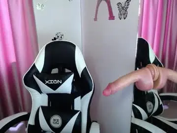 Chaturbate Nude Webcam of gleon_