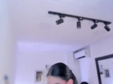 Chaturbate Watch Live Sex Cams of emelie_89