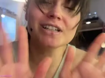 Chaturbate Live Sex Cam of laurenbrite