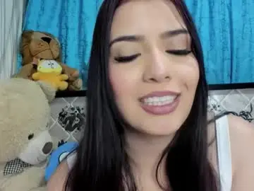Chaturbate Live Sex Cam of mia_helll