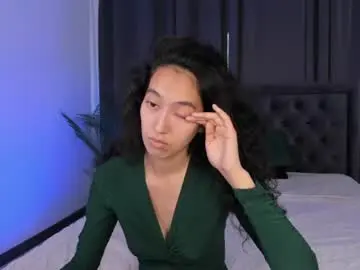 Chaturbate Live Sex of yummy_lamii