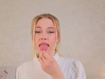 Chaturbate Nude Webcam of smile_with_nicole