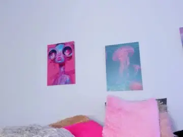 Chaturbate Free Live Porn of maithe_022