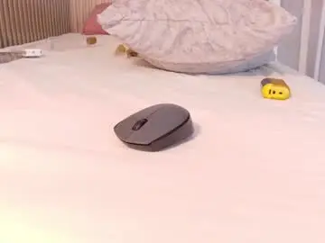 Chaturbate Watch Live Sex Cams of scarlet_vixen_