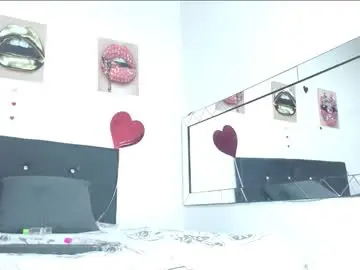 Chaturbate Live Sex of antonella_pink2