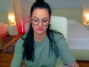 Chaturbate Adult Webcams of divineluxe