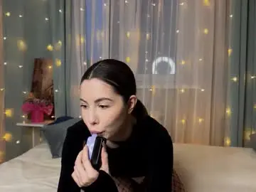 Chaturbate Live Sex Cam of try_skip_me