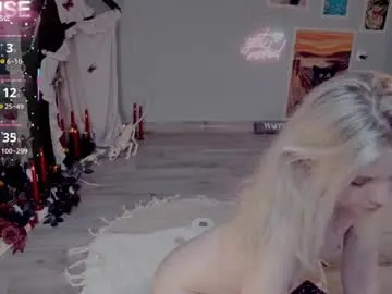 Chaturbate Live Porn of careful_i_bite