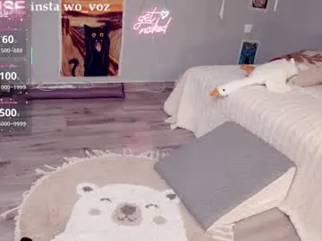 Chaturbate Live Porn of careful_i_bite