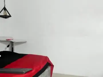 Chaturbate Nude Webcam of little_pamela_skinny