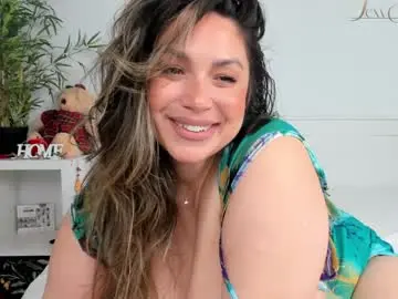 Chaturbate Live Sex Cam of sexycreolyta4u