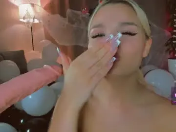 Chaturbate Best live sex cam show of nerdy_freyua