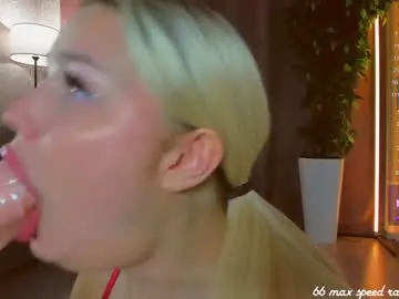 Chaturbate Live Porn of nerdy_freyua