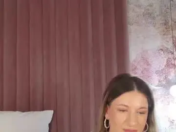 Chaturbate Live Porn of ariaheart_