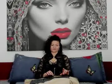 Chaturbate Free Live Porn of illegalbeauty87