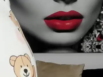 Chaturbate Adult Webcam of illegalbeauty87