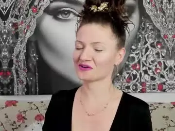 Chaturbate Adult Webcam of illegalbeauty87