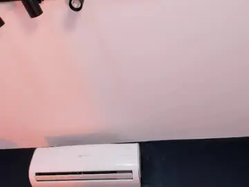 Chaturbate Watch Live Sex Cams of lola_sweeet18