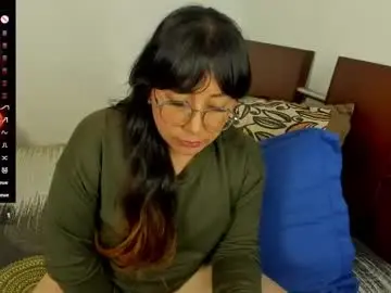 Chaturbate Live Sex Cam of ella_harry