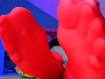 Chaturbate Live Sex Cam of footfetish_baby