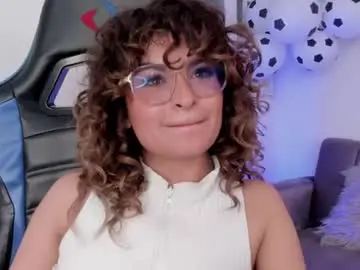 Chaturbate Live Sex Cam of emily_fiori