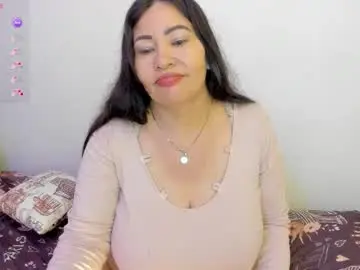 Chaturbate Live Porn of esmeralda_milf1