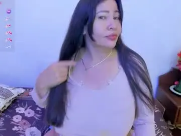 Chaturbate Best live sex cam show of esmeralda_milf1