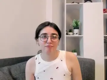Chaturbate Adult Video Chat of lekishaoderkirk