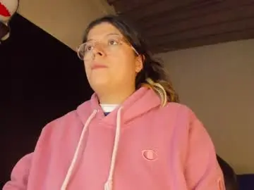 Chaturbate Best live sex cam show of emily_katz