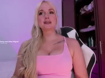 Chaturbate Live Porn of mila_violet