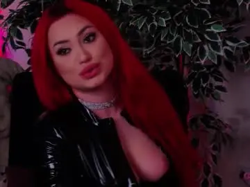 Chaturbate Sex Chat of emyhilton_