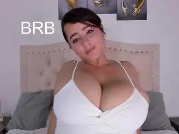 Chaturbate Live Sex of _bustylucianaa_