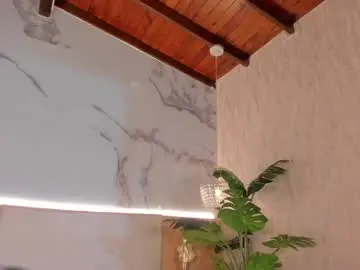 Chaturbate Live Porn of celeste_evanzz