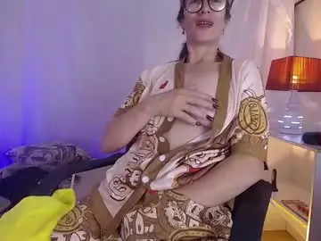 Chaturbate Nude Webcam of laurasofia45