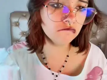 Chaturbate Nude Webcam of ivyghoot