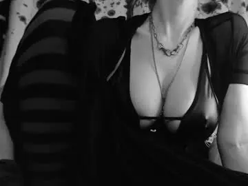 Chaturbate Live Porn of silentmary