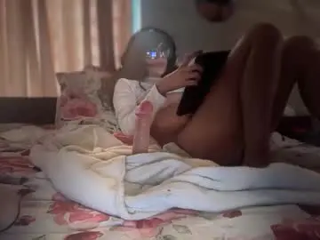 Chaturbate Sex Cam of suckmythong410104