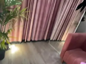 Chaturbate Best Webcam of lili_01