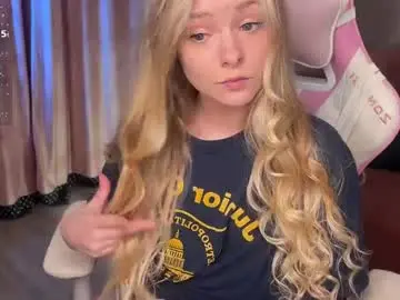 Chaturbate Nude Webcam of lili_01