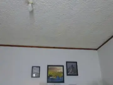 Chaturbate Free Porn Cam of cristal_hot07