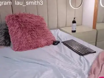 Chaturbate Best live sex cam show of laura_smith33