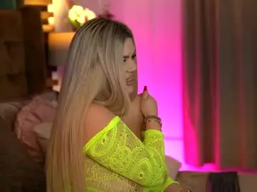 Chaturbate Adult Video Chat of sophieboobsx