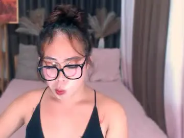 Chaturbate Watch Live Sex Cams of asian_bella123