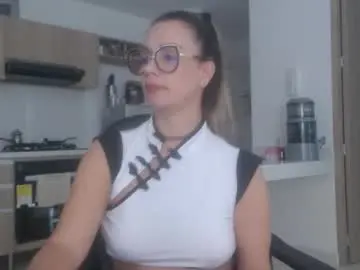 Chaturbate Watch Live Sex Cams of latinpaprika