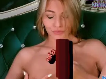 Chaturbate Best live sex cam show of queenafina