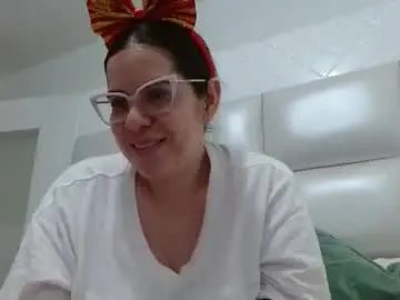 Chaturbate Live Sex Cam of ashlymoon