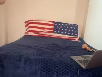 Chaturbate Free Porn Cam of oliviaonlyx1