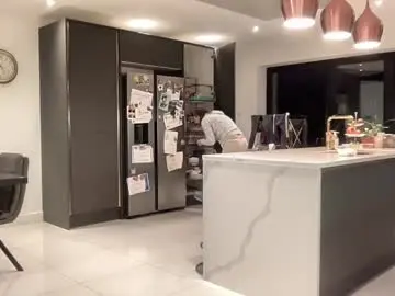 Chaturbate Live Sex Cam of eatmypie69