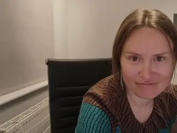 Chaturbate Live Sex Cam of eatmypie69