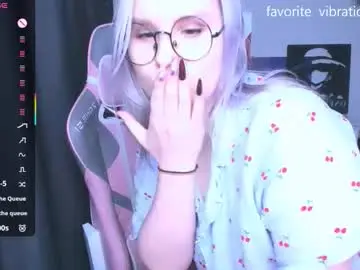 Chaturbate Live Sex Cam of miray_kuriyama